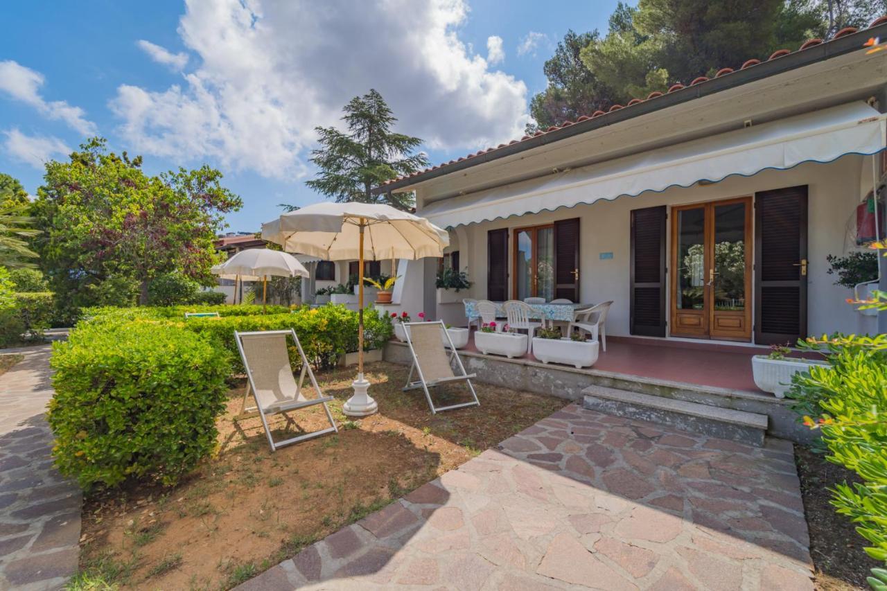 Residence Baia Delle Grazie Casa Morcone Luaran gambar