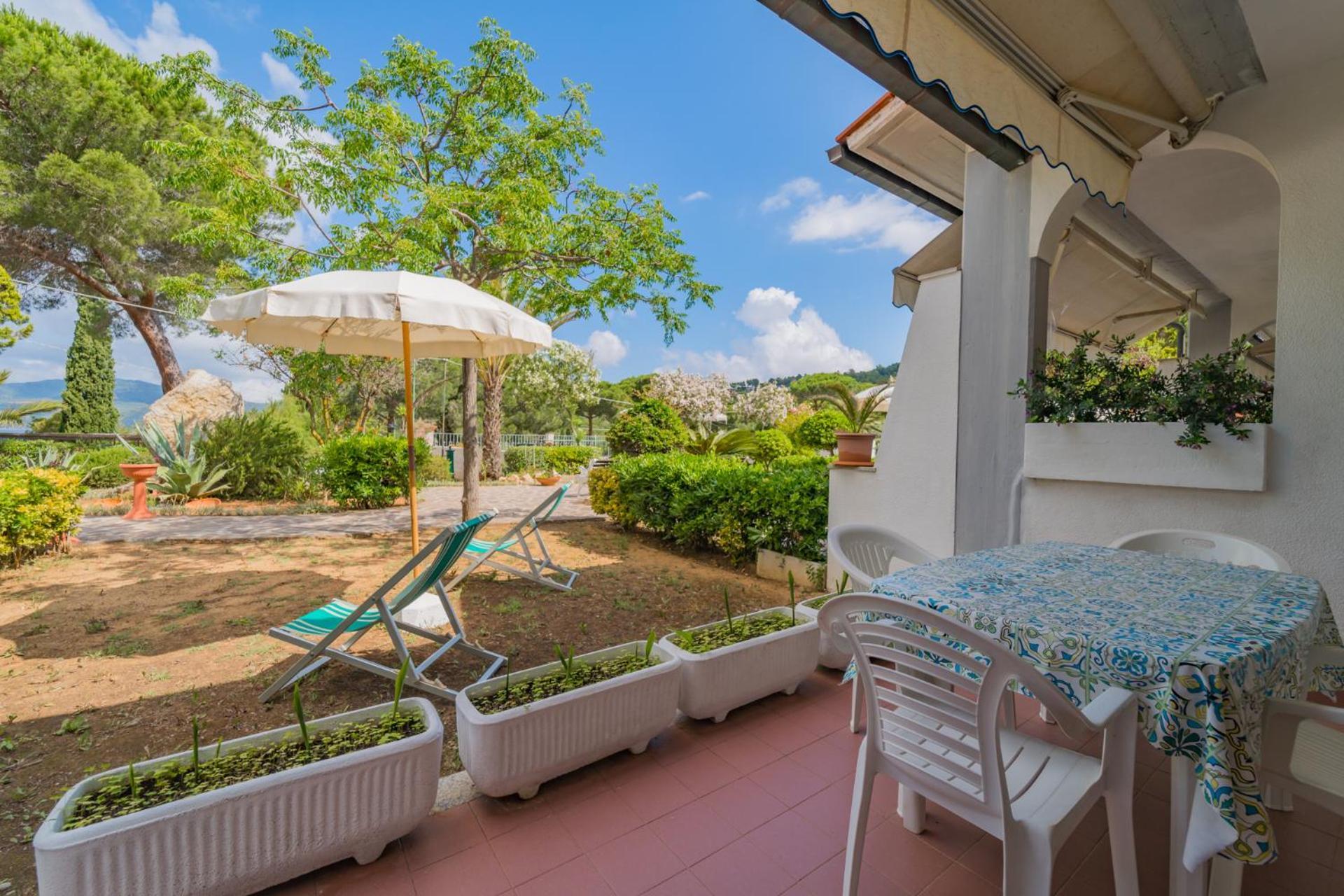 Residence Baia Delle Grazie Casa Morcone Luaran gambar